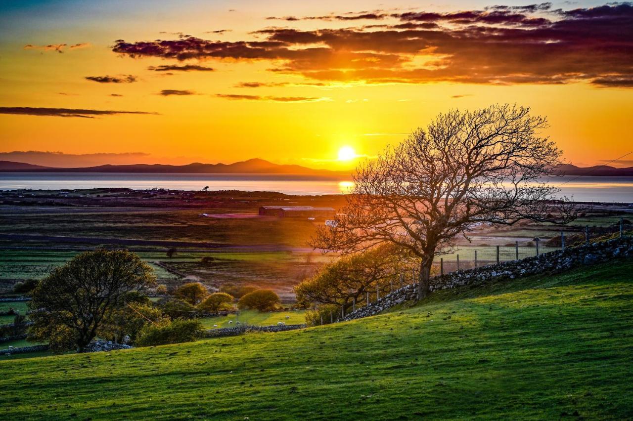スランベドルTy Gwennol Near Gilfach Gochアパートメント エクステリア 写真